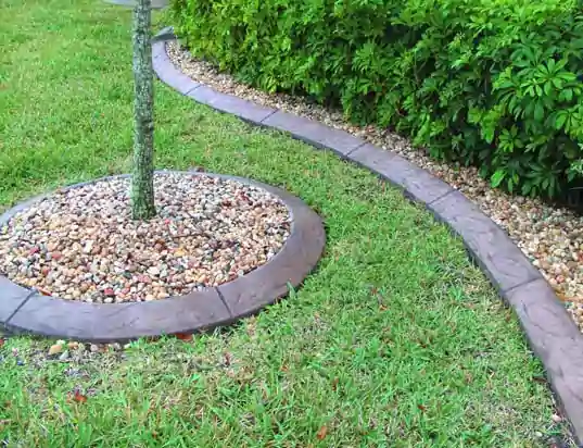 Lawn Edging Pebbles