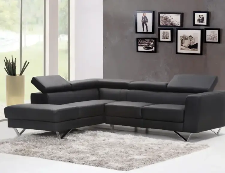 decorating Family Photos living room